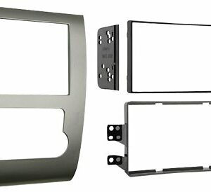 Metra - Dash Kit for Select 2008-2012 Nissan Titan DDIN - Silver