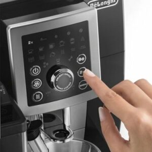 De'Longhi - Magnifica S Espresso Machine with 15 bars of pressure and intergrated grinder - Silver/Black