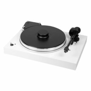 Pro-Ject - Stereo Turntable - High-gloss white lacquer