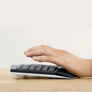 Logitech - MK850 Performance Full-size Wireless Keyboard and Mouse Combo for PC and Mac - Black