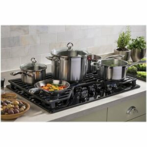 GE - 30" Gas Cooktop - Black