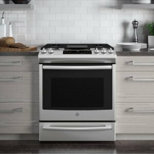 GE - 5.6 Cu. Ft. Slide-In Gas Convection Range - Stainless Steel