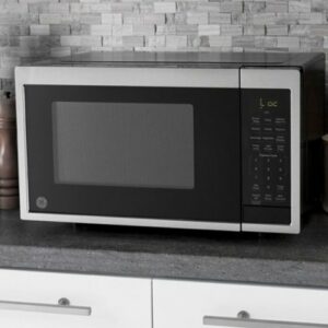 GE - 0.9 Cu. Ft. Capacity Smart Countertop Microwave Oven with Scan-to-Cook Technology - Stainless Steel