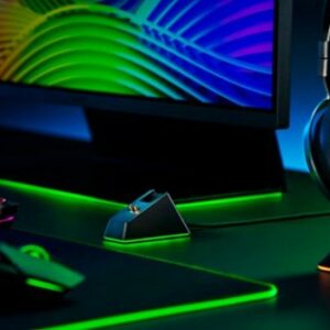 Razer - Basilisk Ultimate Wireless Optical  with HyperSpeed Technology and Charging Dock Gaming Mouse - Black