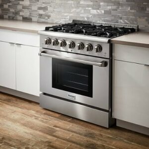 Thor Kitchen - Professional 5.2 cu.ft Dual Fuel Range - Stainless Steel