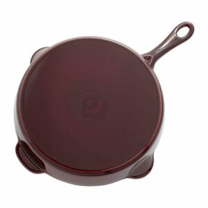 Staub - Cast Iron 11-inch Traditional Skillet - Grenadine