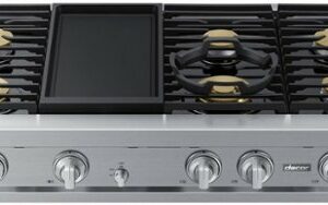 Dacor - Transitional 48" Built-In Gas Rangetop with 6 Burners and Griddle - Silver Stainless Steel