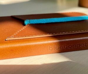 Bluebonnet - Leather Wallet Case for Apple iPhone 15 Pro - Saddle Tan